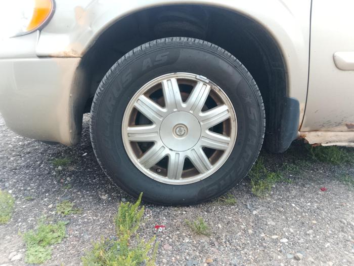 2006 chrysler town-&-country touring with 173423 miles for sale near elk-river, minnesota f4620f76a57b4575bba2b8cc98e6b436.jpg