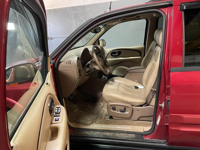 2004 Buick Rainier