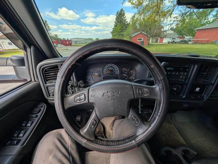 2005 chevrolet silverado-2500hd work-truck-crew-cab-short-bed-4wd with 743212 miles for sale near elk-river, minnesota f4bc7f8c723c482a8244afca95d91172.jpg