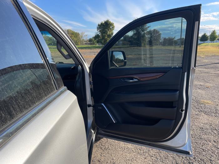 2015 cadillac escalade premium-4wd with 176275 miles for sale near hastings, minnesota f4cb3ab1aaec471bb5a3b442d6d5d18c.jpeg