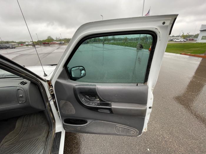 2000 ford ranger xl-supercab-4wd with 194501 miles for sale near alexandria, minnesota f4daec8949474dd38127a053d7d2799a.jpeg