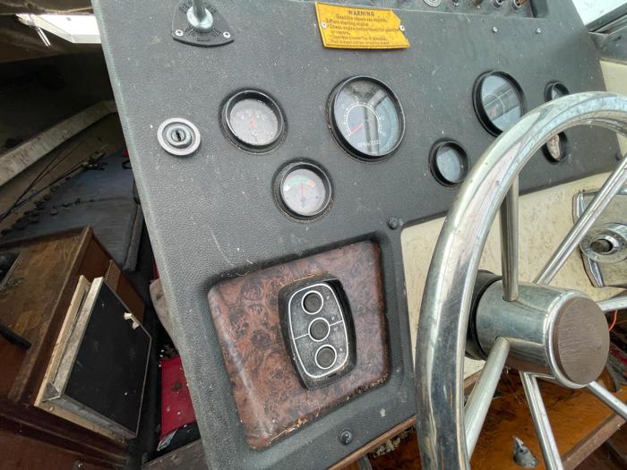 1980 searay weekender for sale near elk-river, minnesota f4df0a5b476f4211b7a8ce37e6b0f40e.jpg