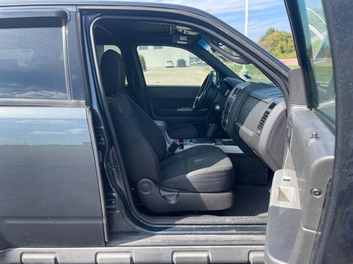2009 ford escape xlt-fwd-v6 with 167177 miles for sale near rochester, minnesota f4e261df1be742e2983d2a0c5cc14304.jpeg
