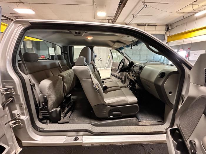 2006 ford f-150 fx4-supercab-5.5-ft-box with 170405 miles for sale near elk-river, minnesota f4e27d0de1164cefacab4eb51d06799d.jpeg