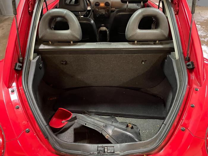 2000 Volkswagen New Beetle
