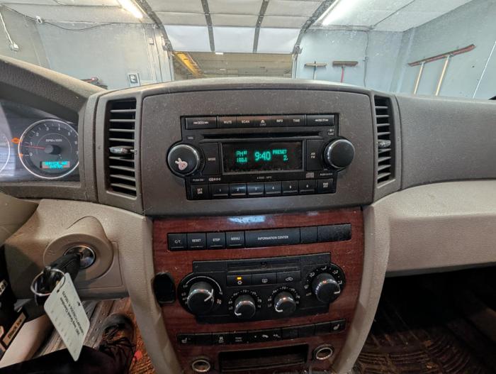2007 jeep grand-cherokee limited-4wd with 190229 miles for sale near elk-river, minnesota f4ef000cfb5b456cadf97c74322b1f47.jpg