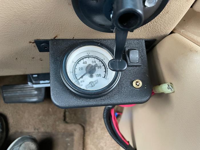 2000 chevrolet suburban k1500-4wd with 214094 miles for sale near elk-river, minnesota f4fdb076f2f34f998005cc45e19ae565.jpeg