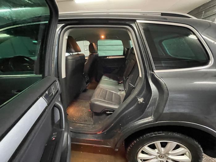 2012 volkswagen touareg vr6-lux with 229771 miles for sale near elk-river, minnesota f534144298174951b131eafde90689e0.jpeg