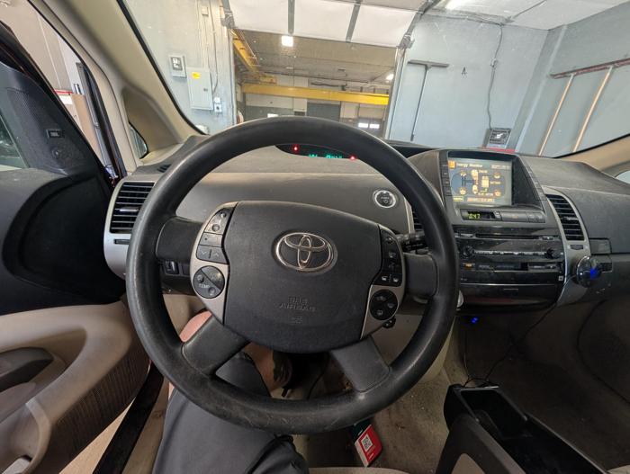 2005 toyota prius 4-door-liftback with 272841 miles for sale near elk-river, minnesota f562955383954528bb5108b0b36de066.jpg