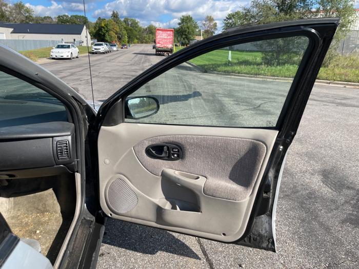 2002 saturn sl sl2 with 101108 miles for sale near elk-river, minnesota f567d1e37d824ffbba1ebb75bf5ac2ec.jpeg