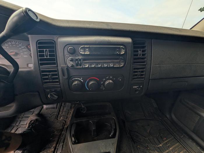 2002 dodge dakota slt-club-cab-4wd with 213792 miles for sale near elk-river, minnesota f56b155aa16f4beaa031d2ab5b4c0ef9.jpg