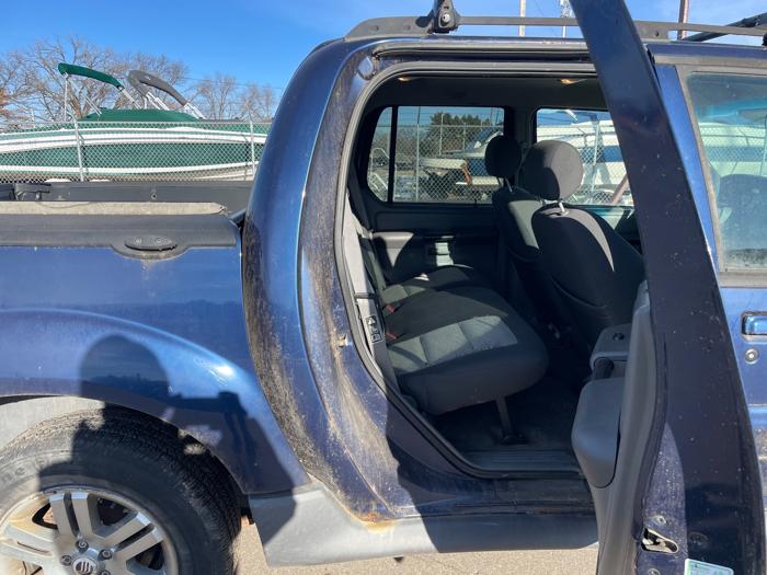 2004 ford explorer-sport-trac xls-4wd with 184875 miles for sale near elk-river, minnesota f56e2b621a404ef0a7d5f85d7166a140.jpeg