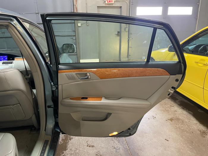 2005 Toyota Avalon