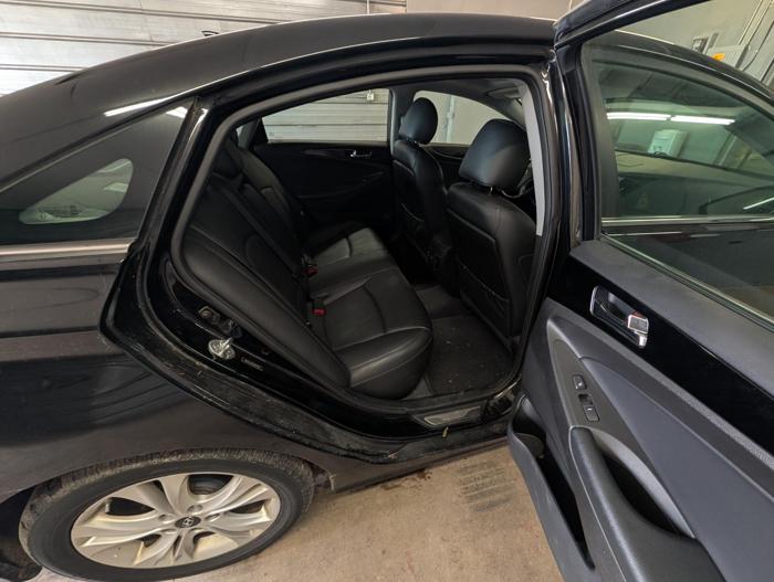 2012 hyundai sonata limited-auto with 299773 miles for sale near elk-river, minnesota f57f1211d8a14434b7ae2a355836e8a3.jpg