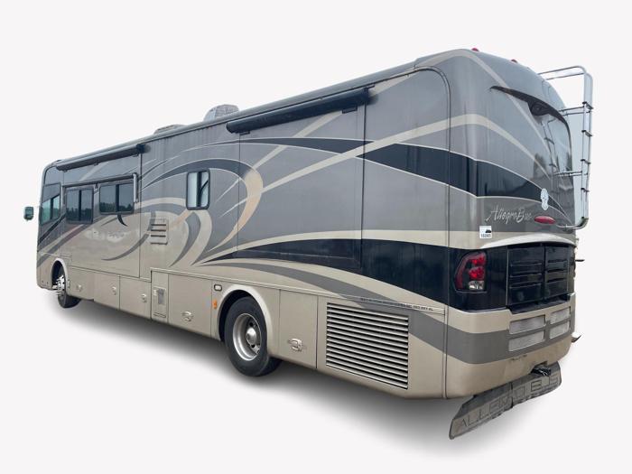 2006 freightliner x-line-motorhome - with 27483 miles for sale near elk-river, minnesota f5b31234393540afb4084f1f4c8dfaff.jpg