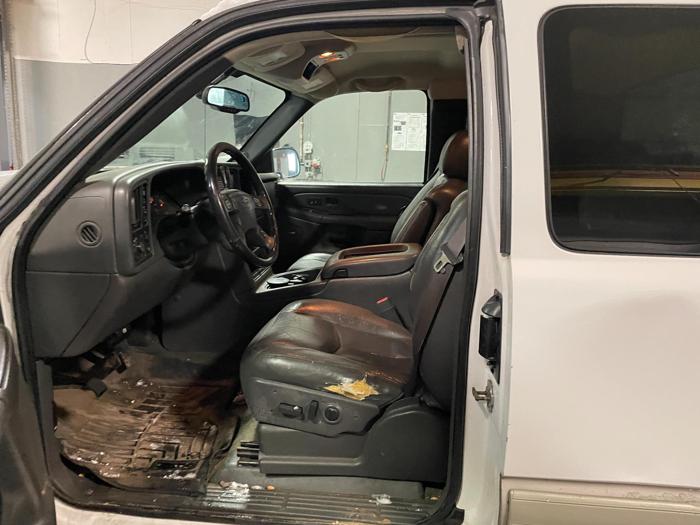 2006 chevrolet silverado 1500-lt3 with 233202 miles for sale near elk-river, minnesota f5beb675559745f48ebc3504a965302f.jpg