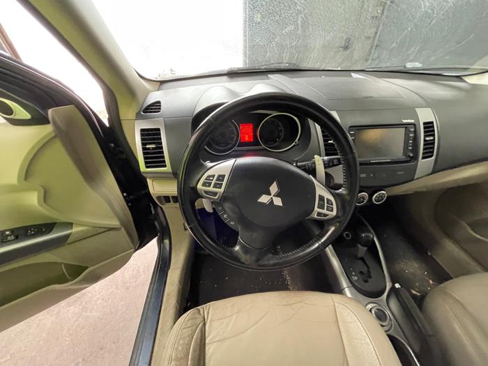 2007 mitsubishi outlander xls-4wd with 138862 miles for sale near elk-river, minnesota f5f691730f854fc6a6a1cb0571fde373.jpeg