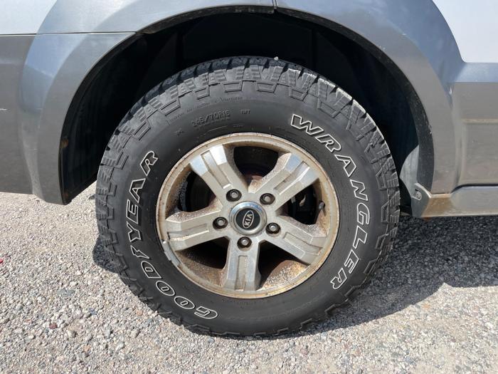 2004 kia sorento lx-4wd with 96310 miles for sale near elk-river, minnesota f5f6e53945f6423b86f56d4a315744ee.jpeg