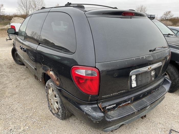 2005 chrysler town-and-country touring with 266893 miles for sale near elk-river, minnesota f651ef27b6c2431baf2a6c4c9252c3fc.jpg