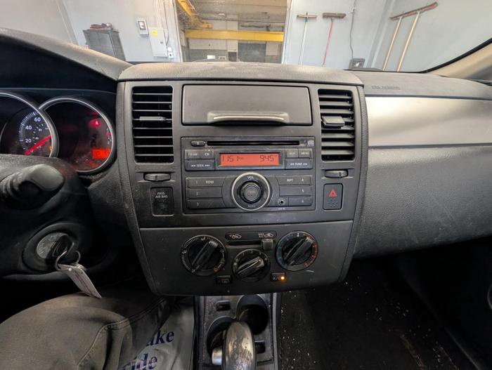 2011 nissan versa 1.8-sl-hatchback with 202864 miles for sale near elk-river, minnesota f66709ee523e4df3a02f6e2d02ddbb0e.jpg