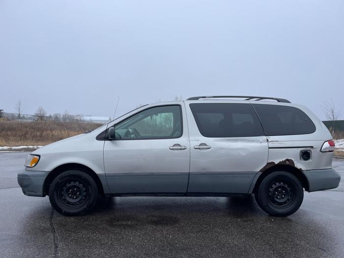 2003 toyota sienna ce with 194306 miles for sale near elk-river, minnesota f66abd23605f498997de0cf9ec786729.jpg