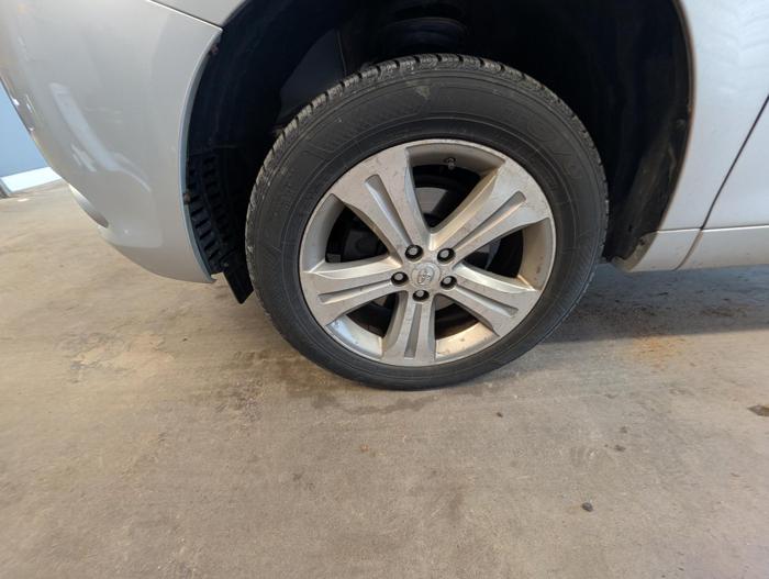 2008 toyota highlander sport-4wd with 226709 miles for sale near elk-river, minnesota f6745ec65f824ef5a8bafcb56581091c.jpg