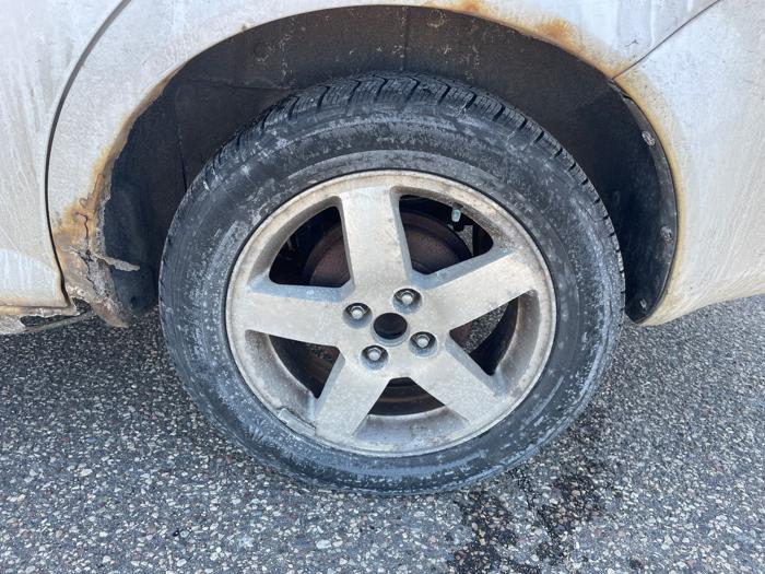 2005 chevrolet cobalt lt-sedan with 222248 miles for sale near fridley, minnesota f679352331f1423c984513f23c8a52fb.jpeg