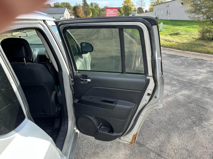 2011 jeep compass sport-fwd with 235876 miles for sale near elk-river, minnesota f67bc559d2974b8ab8cac25c9b2ce766.jpg