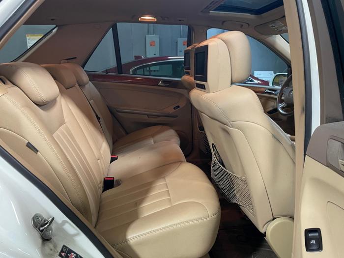 2008 mercedes-benz m-class 350 with 215752 miles for sale near elk-river, minnesota f687ad6338da4c0cb1a036171d1a5aa2.jpg