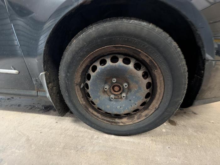 2007 volkswagen passat-wagon base with 92747 miles for sale near elk-river, minnesota f69dff3ef532429688a5be02325534d4.jpg