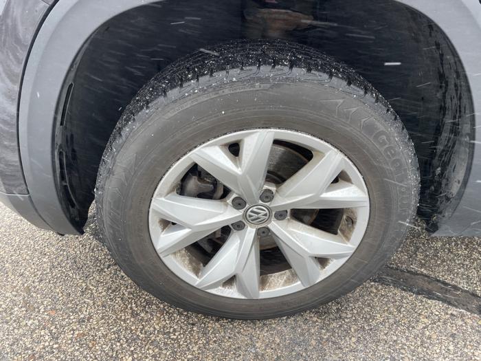 2018 volkswagen atlas v6-se-awd with 133566 miles for sale near rochester, minnesota f6e2b3a78ec44819a59234fb3a51dfca.jpeg