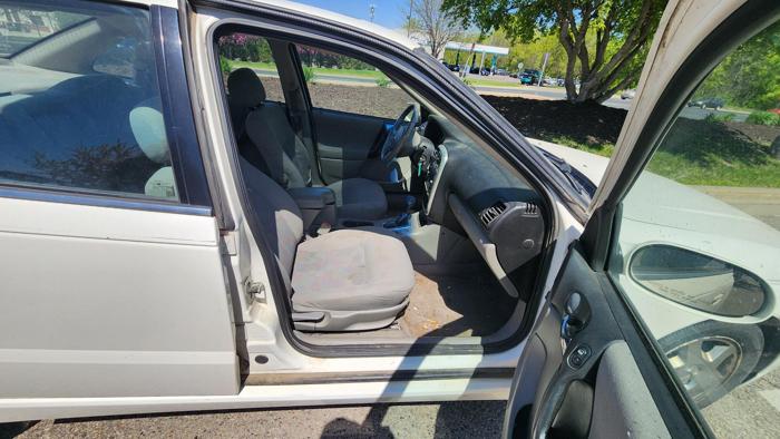 2003 saturn l-series-sedan l200 with 158898 miles for sale near burnsville, minnesota f713dc5a62544d3ebbacd8e2d0189f58.jpg