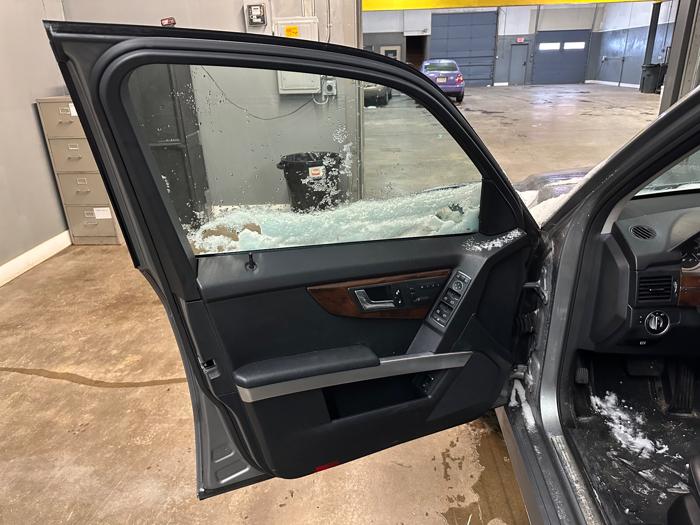 2011 mercedes-benz glk-class glk350-4matic with 132238 miles for sale near elk-river, minnesota f71d667571694399944b4d074814b6b6.jpeg