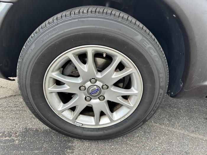 2007 volvo xc70 cross-country with 147108 miles for sale near elk-river, minnesota f71eaeef5d9a475ab03ee05a1abf552b.jpg