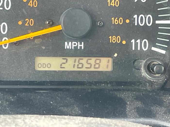 2004 toyota tundra sr5-double-cab-4wd with 216581 miles for sale near redwood-falls, minnesota f7428333cd2a4616a04a615eb86eb154.jpeg