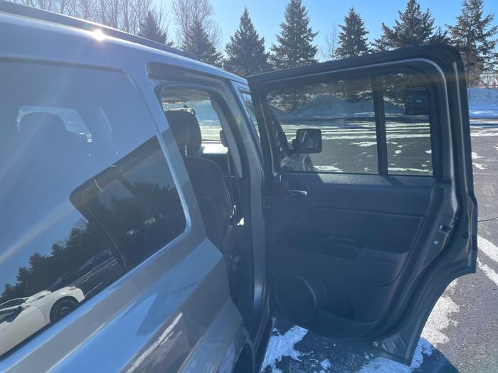 2011 jeep patriot 2wd with 206838 miles for sale near farmington, minnesota f7612e457db04afc9d1f8e8ce74607eb.jpeg