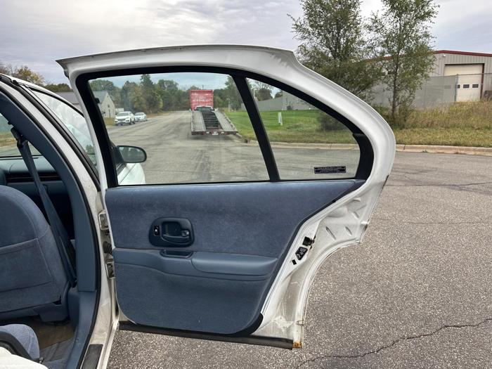 1998 chevrolet lumina sedan with 78173 miles for sale near elk-river, minnesota f76d52ac78da41b5a4a63e44ffd2acbd.jpg