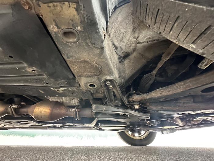 2015 toyota sienna limited-awd-7-passenger-v6 with 155568 miles for sale near elk-river, minnesota f76db9969b804adaaee82d6b615a0eb4.jpeg