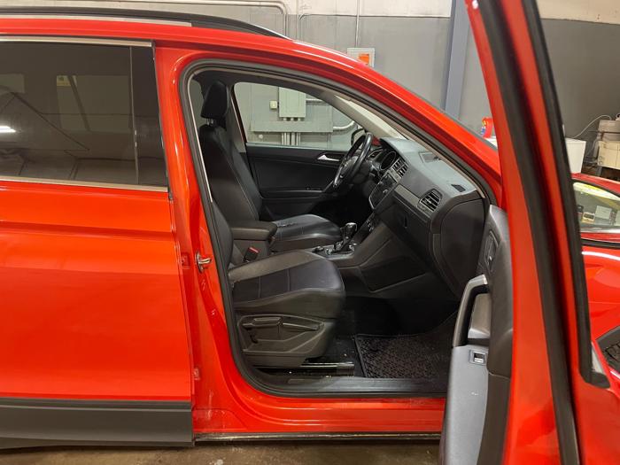 2019 volkswagen tiguan se-4motion-awd with 195548 miles for sale near elk-river, minnesota f77851ee39824afa8fb2d61c2baefc62.jpeg