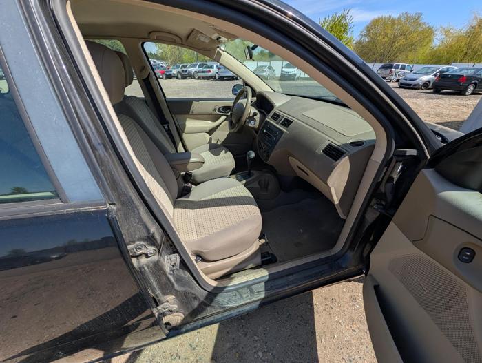 2006 ford focus zx4-s with 153356 miles for sale near elk-river, minnesota f77ee37c7ddc42d5a136dccede5f87a8.jpg