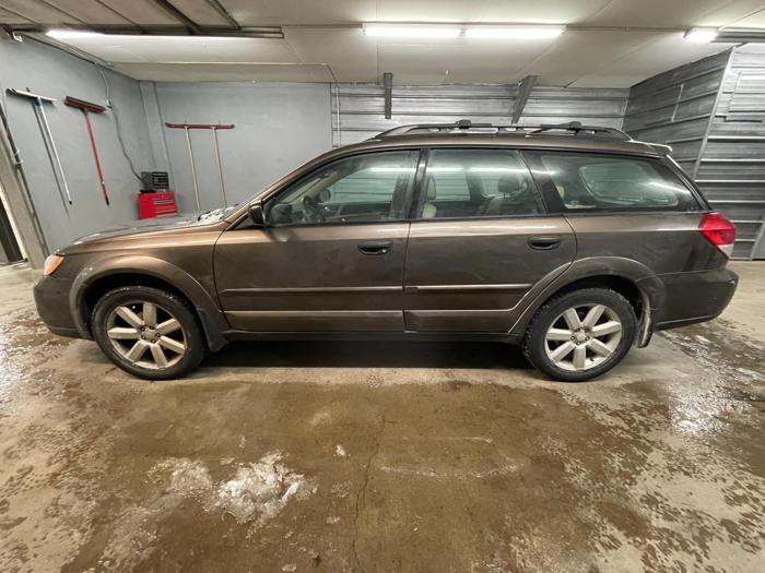 2009 subaru outback obk-2.5i with 217960 miles for sale near elk-river, minnesota f7f4181b3997441ba1c853aa21d6a6a6.jpg