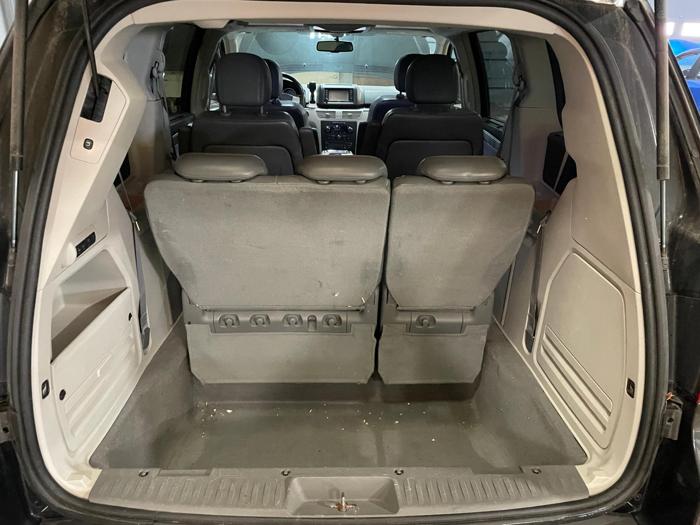 2009 volkswagen routan sel with 175091 miles for sale near elk-river, minnesota f80b0bb566f349a796b21d8d5d188a78.jpg