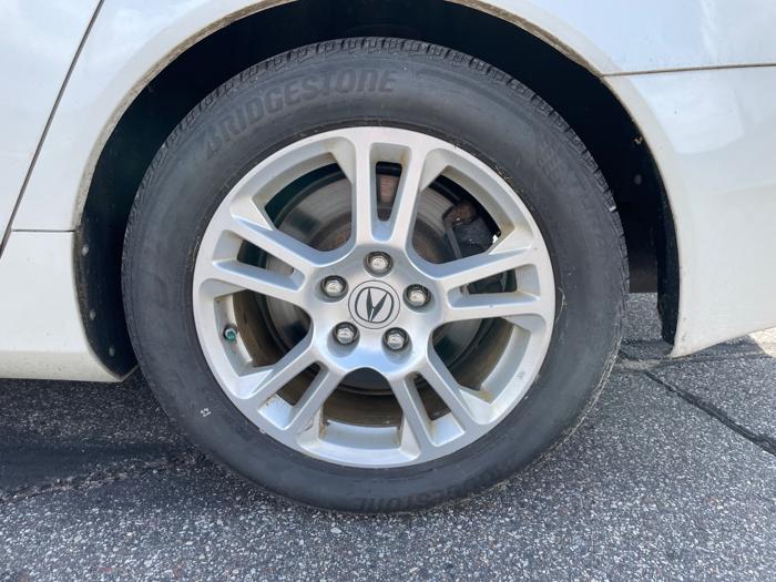 2009 acura tl 5-speed-at-with-tech-package with 143967 miles for sale near elk-river, minnesota f8232cccd27546569c2ab1dcf2c9c428.jpeg