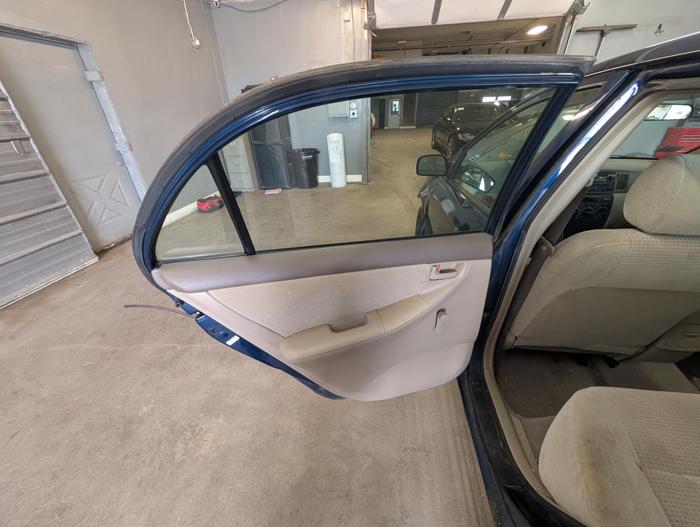 2006 toyota corolla ce with 123437 miles for sale near elk-river, minnesota f830cfc69937492997b9466fdd91a98a.jpg