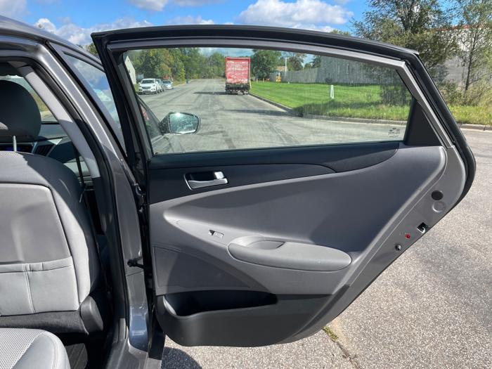 2011 hyundai sonata gls-auto with 94075 miles for sale near elk-river, minnesota f83e160ffca147c68ac73e7c70ade86a.jpeg