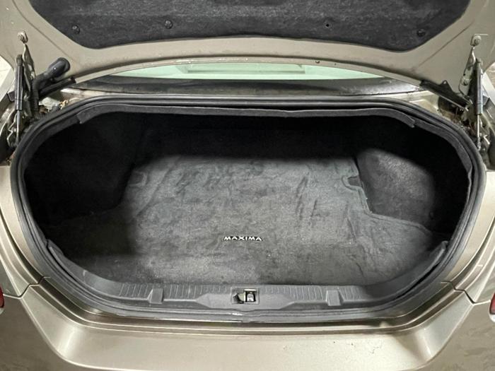 2004 Nissan Maxima
