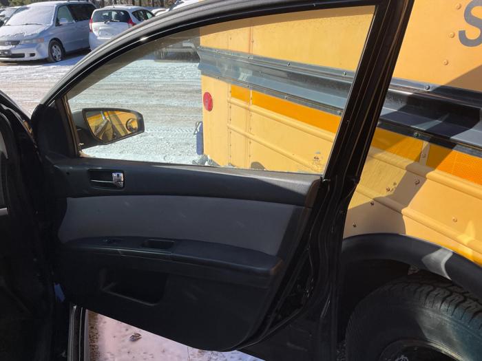 2011 nissan sentra with 168066 miles for sale near elk-river, minnesota f8862473fb074ddb9179b83fd01985c1.jpg