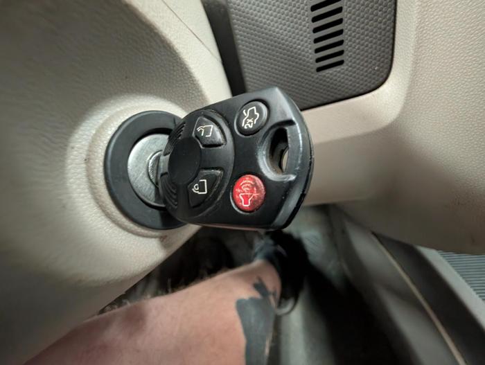 2008 ford escape xlt-2wd-v6 with 238347 miles for sale near elk-river, minnesota f8a29ae20c9b43078f2b5b3499d2f5f7.jpg