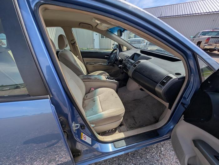2005 toyota prius 4-door-liftback with 236528 miles for sale near elk-river, minnesota f8a31e7d976d4d7babcc45b698d9d646.jpg