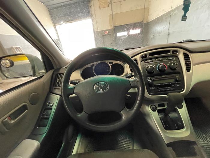 2004 toyota highlander v6-4wd with 281510 miles for sale near elk-river, minnesota f8a5b584e34a42249b26c6121ebc630e.jpeg